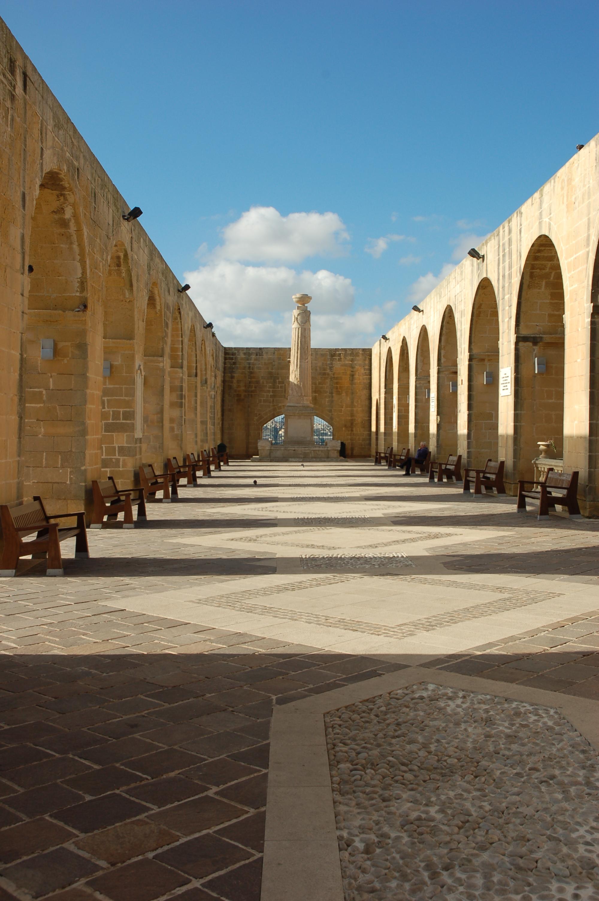 Valletta Walking Tour with Malta Experience & St. John's Cathedral | Half-day - photo 3