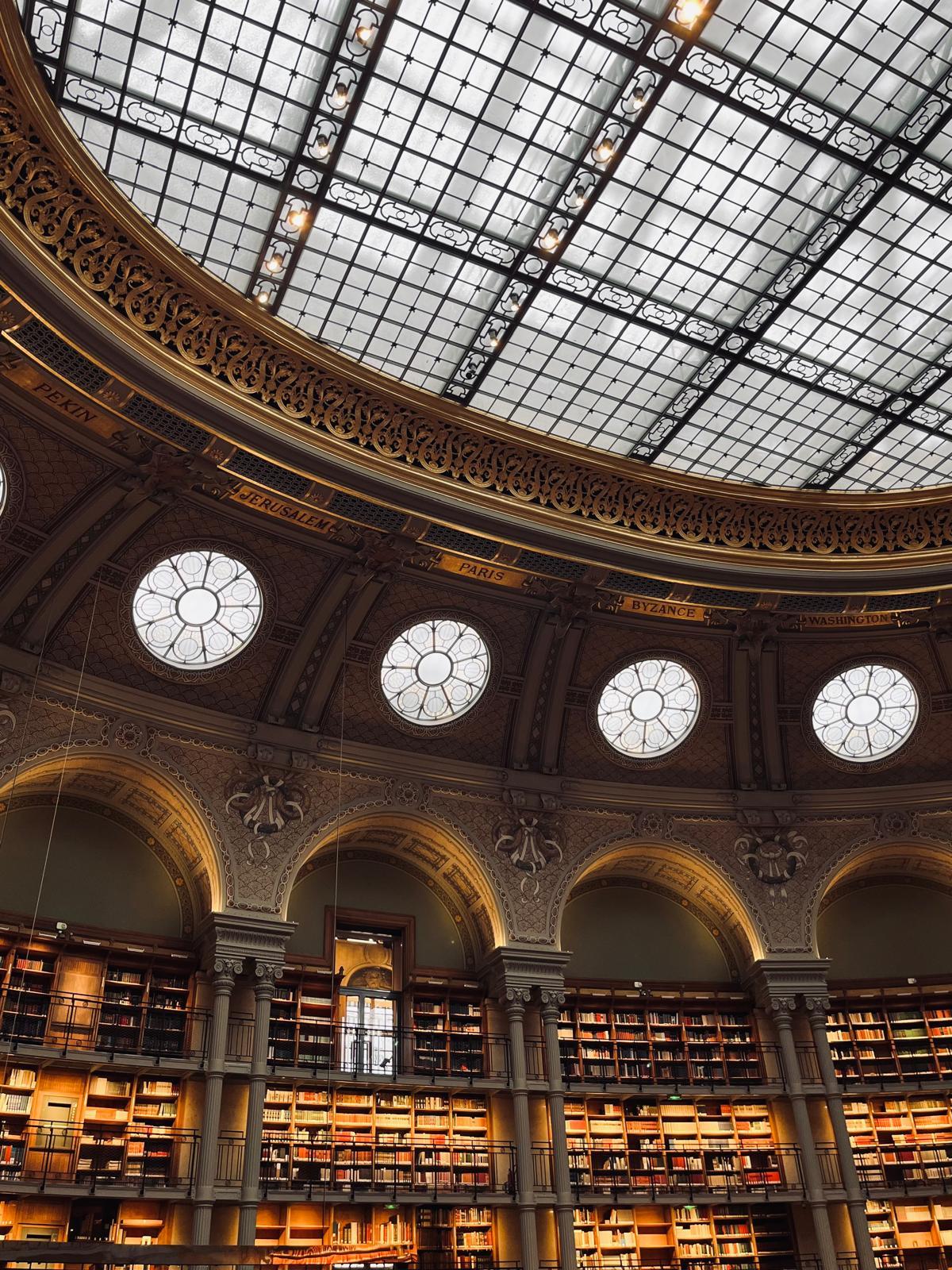 Paris Secret Covered Passages & BNF Oval Room Walking Tour - photo 3