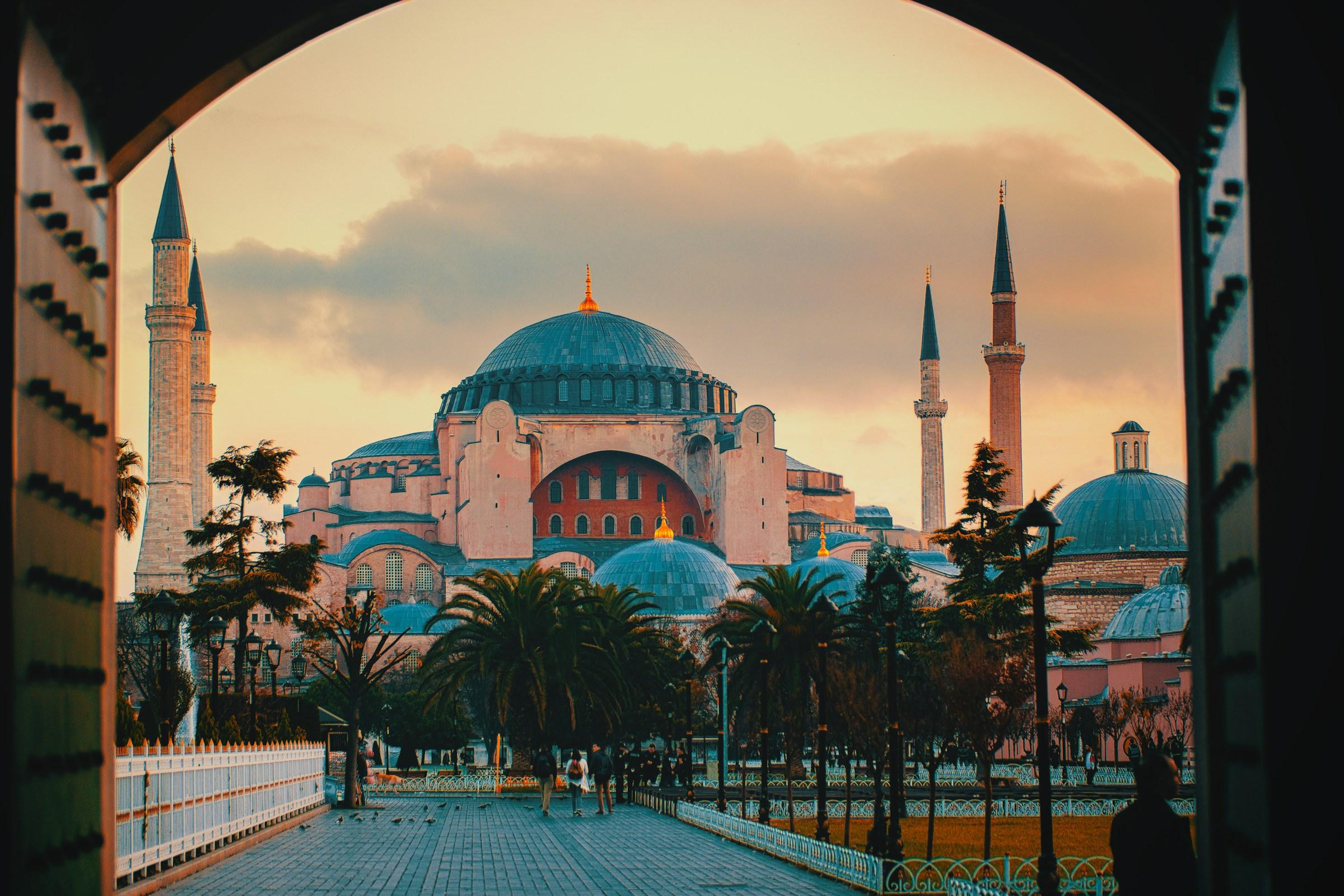 Istanbul Hagia Sophia and the Blue Mosque | Self-Guided Audio Walking Tour - cover photo