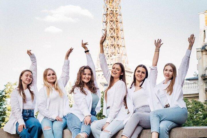 Professional Photographer in Paris - cover photo
