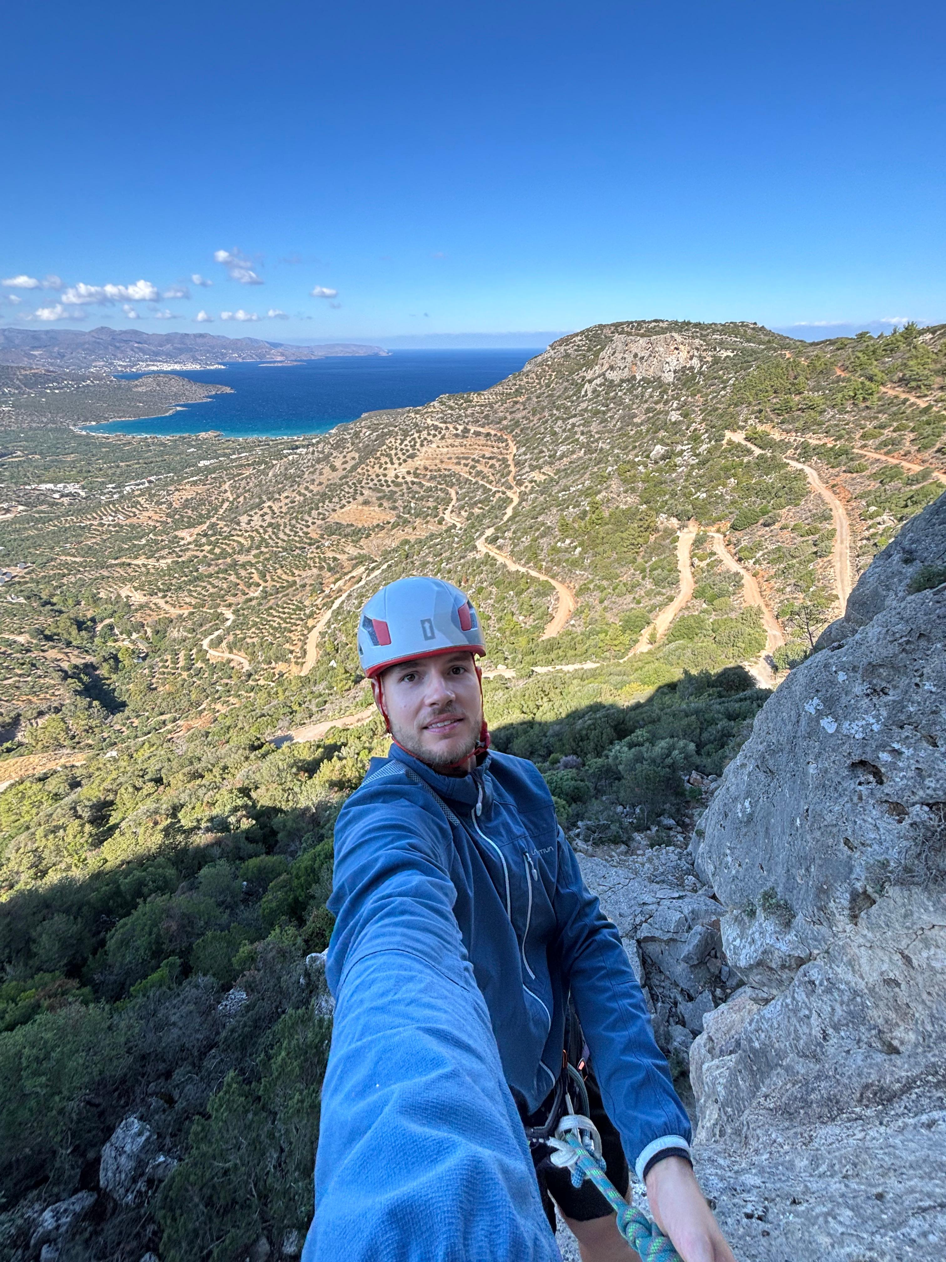 Lead Rock Climbing in Agios Nikolaos, Crete - photo 4