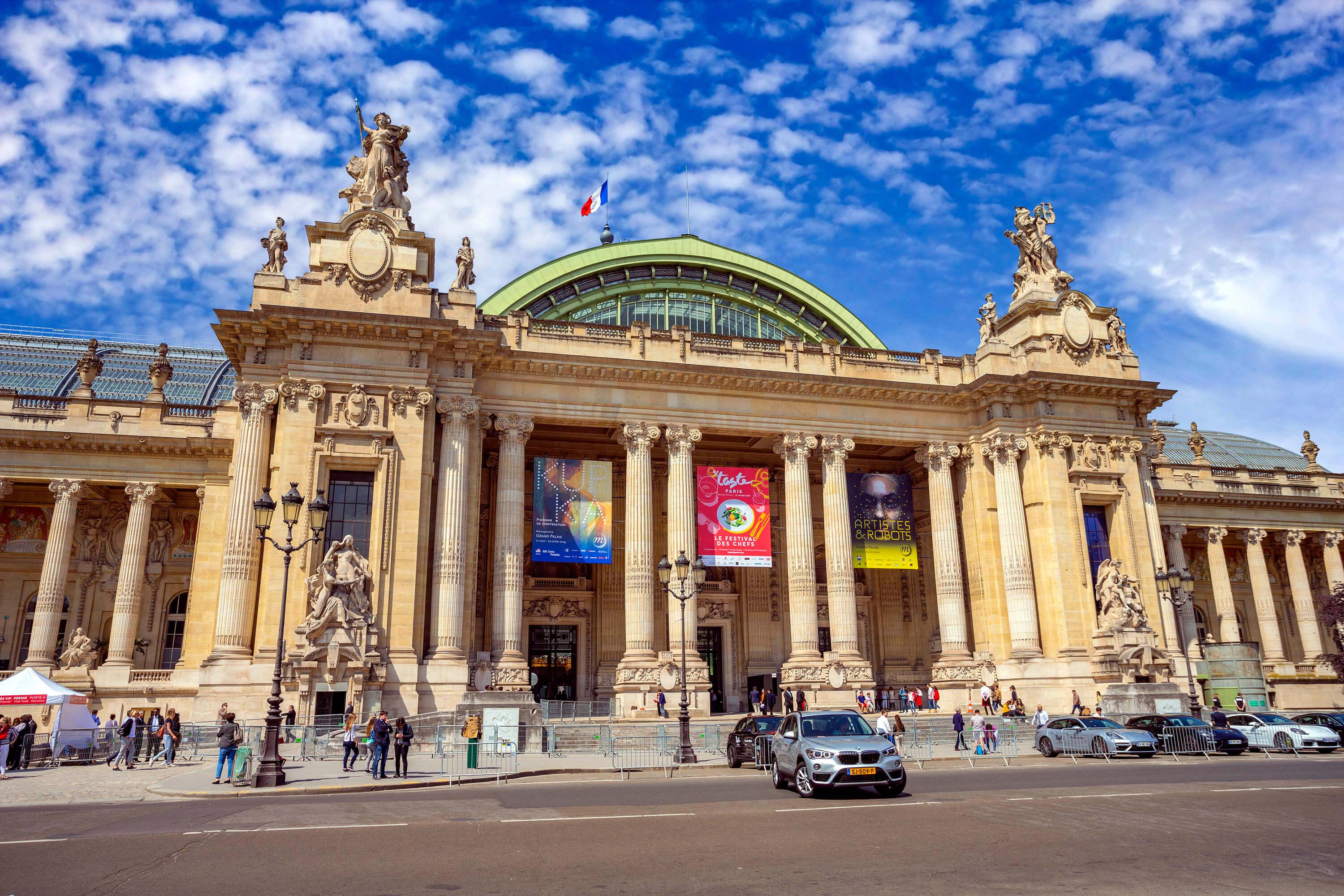 Paris: Champs-Elysées Walking Tour with Audio Guide - photo 5