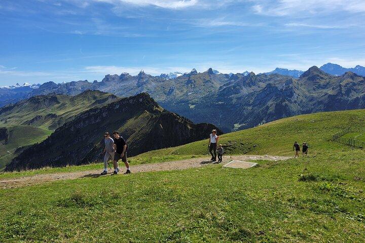 1 Day Hidden Gems Tour from Zurich Funicular Hike and Carriage - photo 5