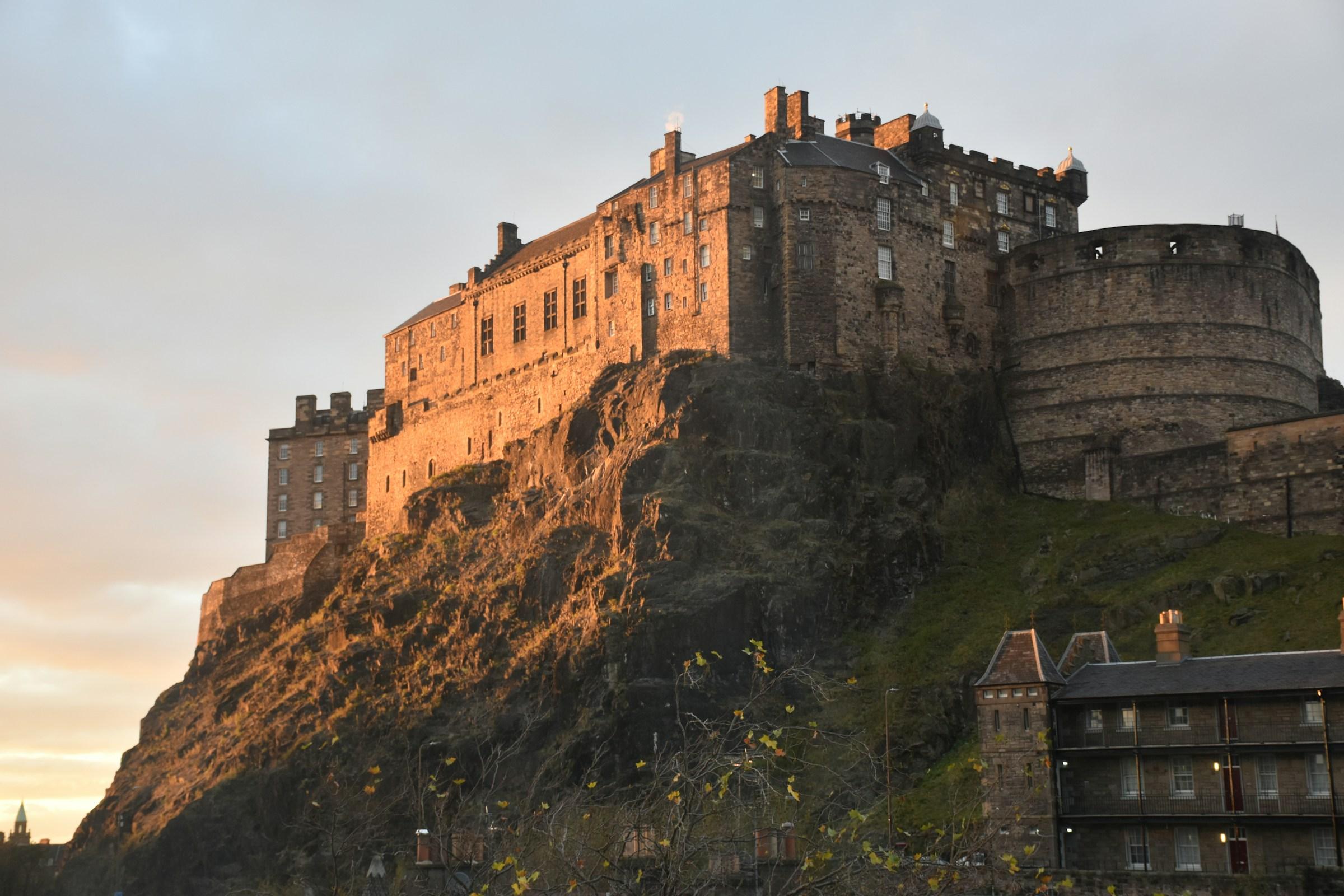 Edinburgh Old Town | Self-Guided Audio Walking Tour - cover photo