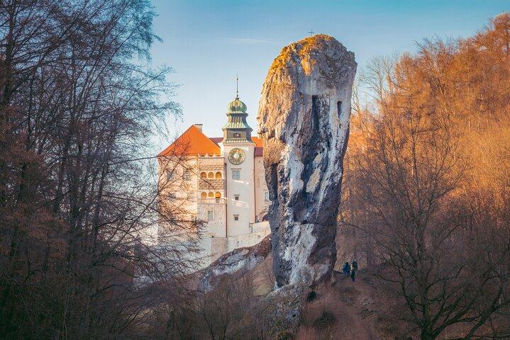 Ojców National Park and Pieskowa Skała Castle Private Tour - cover photo