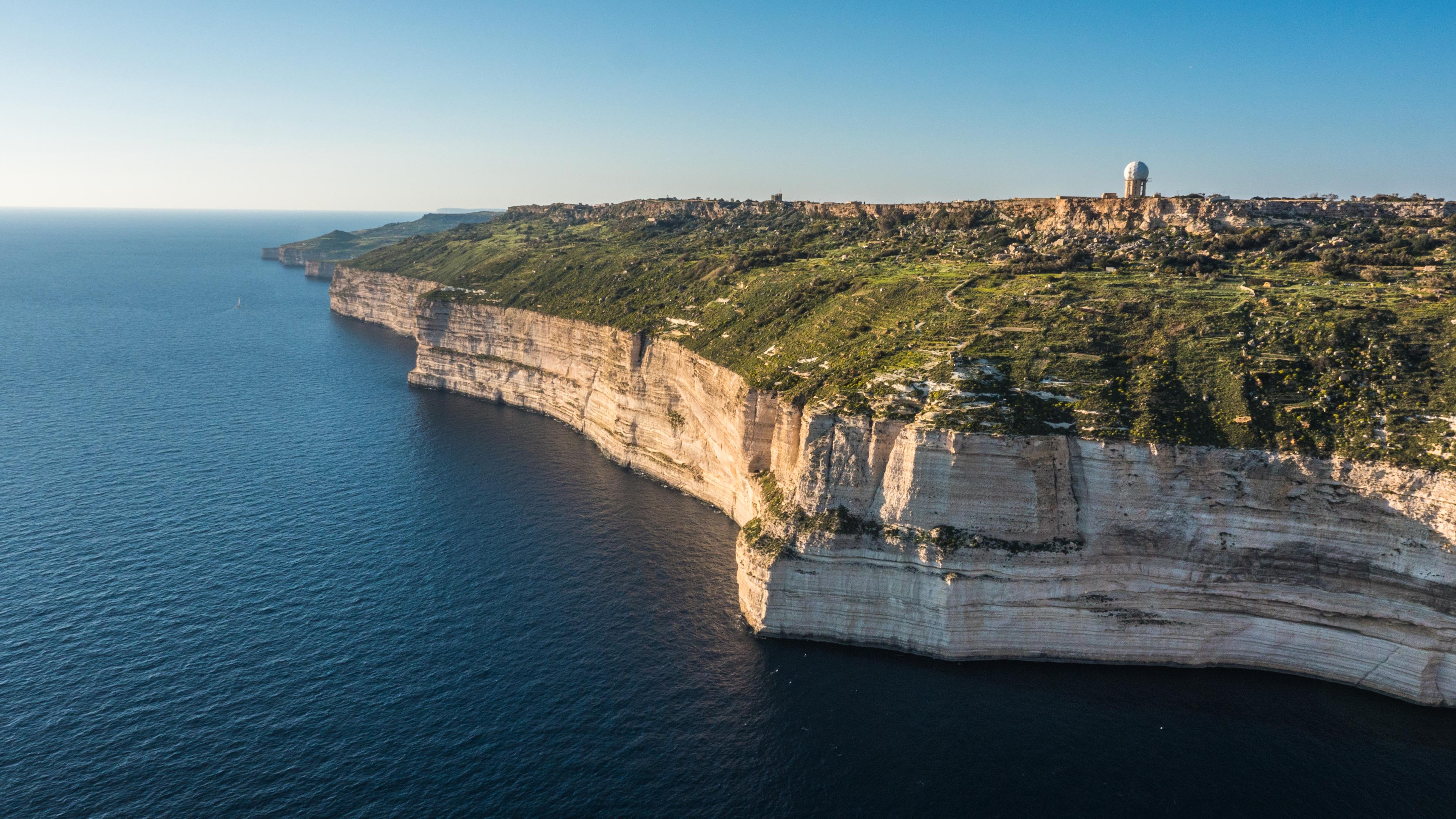 Scenic Tour on Board a Traditional Malta Bus | Visiting Palazzo Parisio, Dingli Cliffs & Buskett Gardens - photo 2