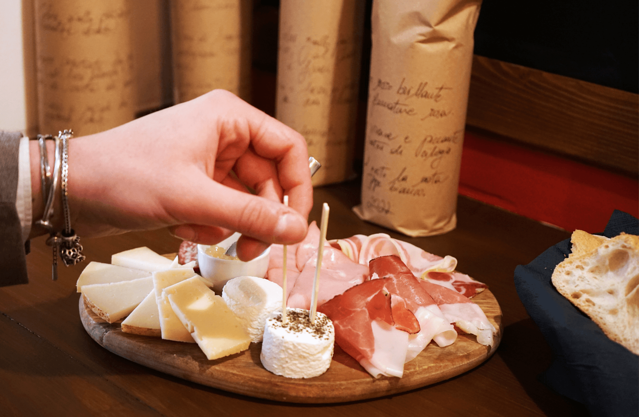 Wine Tasting near Royal Palace of Turin with Food Platter - photo 2