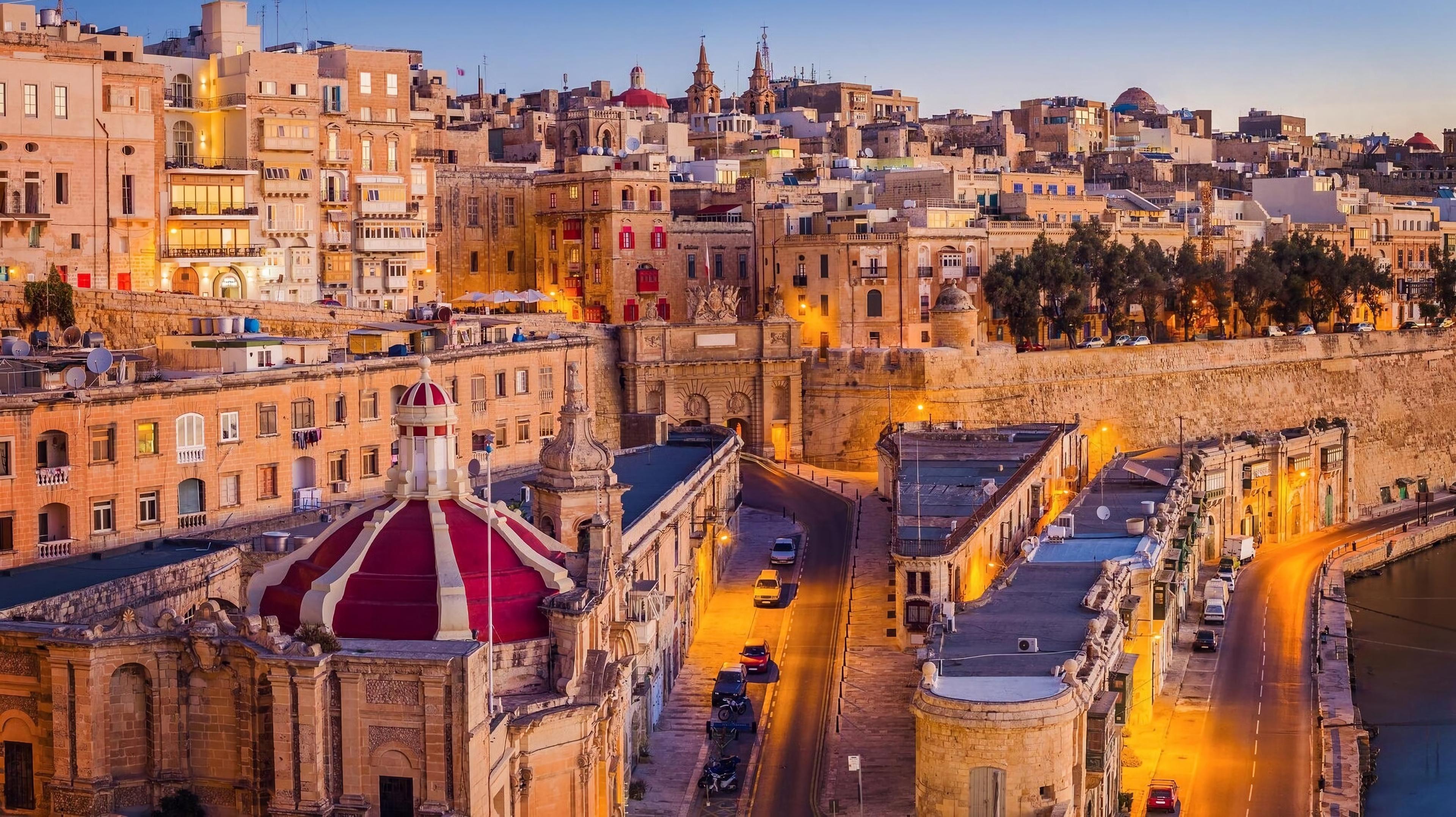 Malta By Night Guided Tour Visiting The Valletta Waterfront, Rabat & Mdina - photo 2