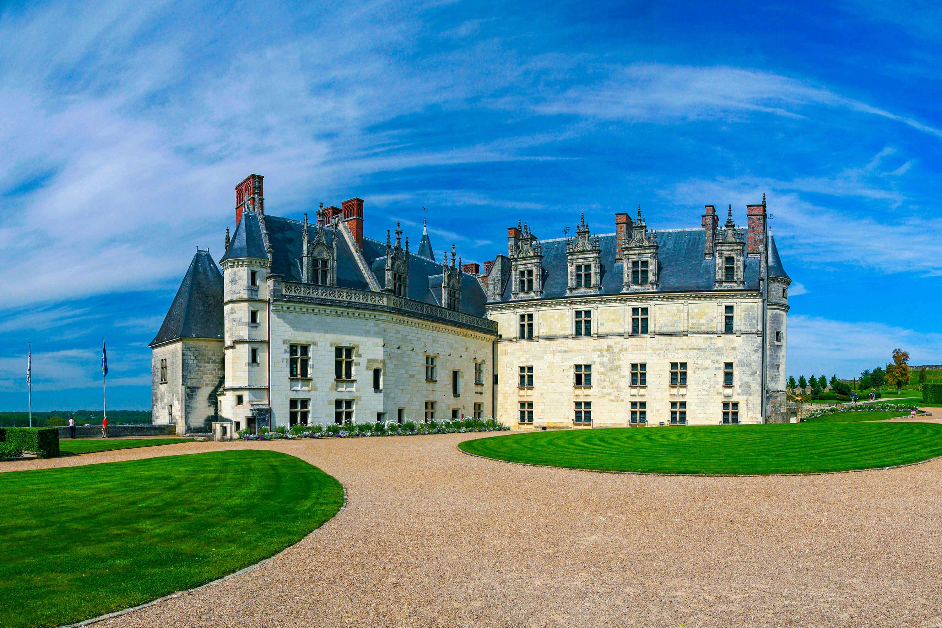 Loire Valley Must-See Castles: Self-Guided Audio Tour App - photo 2