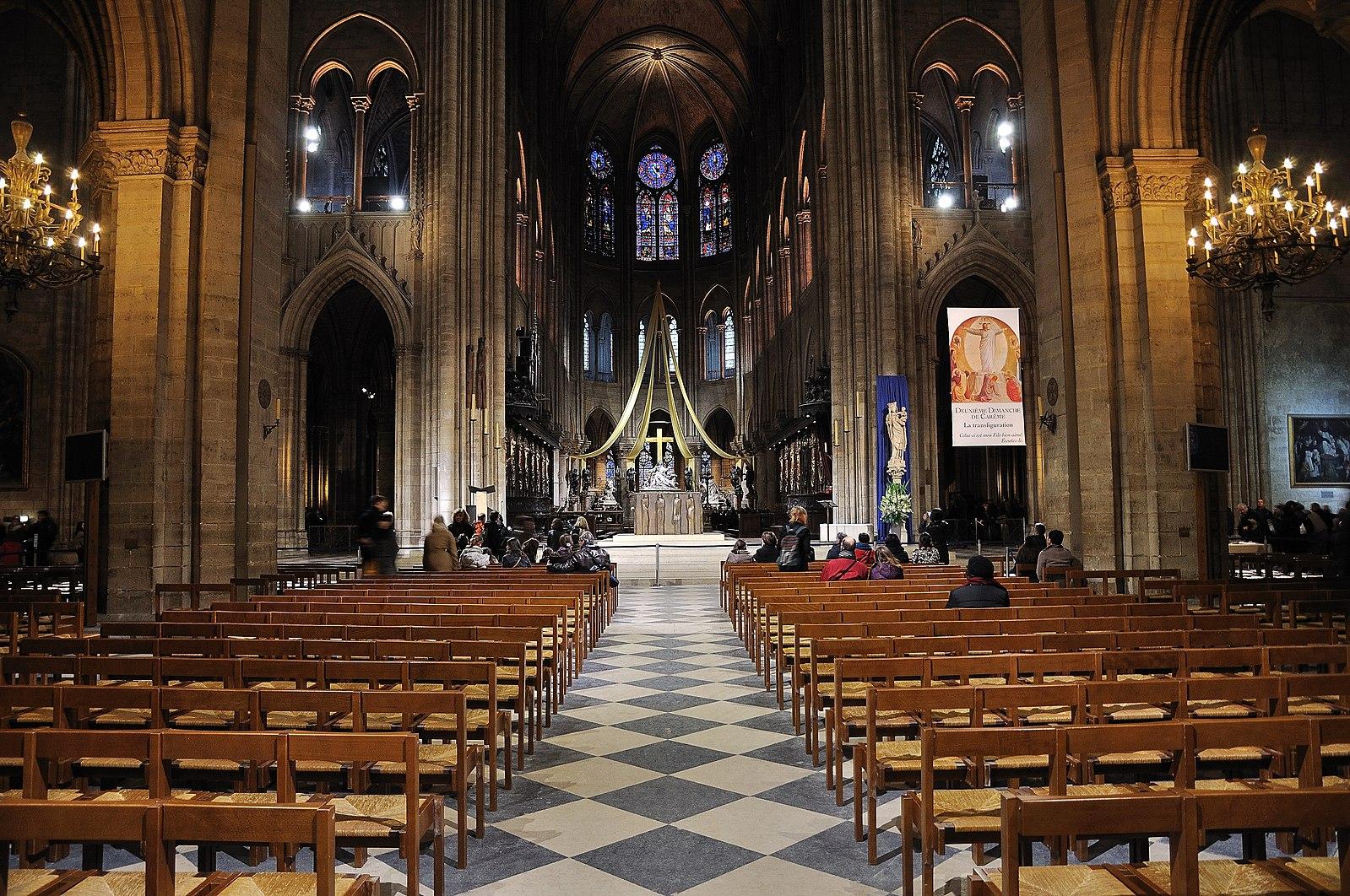 Notre-Dame Exterior Guided Tour with Entry Assistance (English, Spanish, Chinese) - photo 2