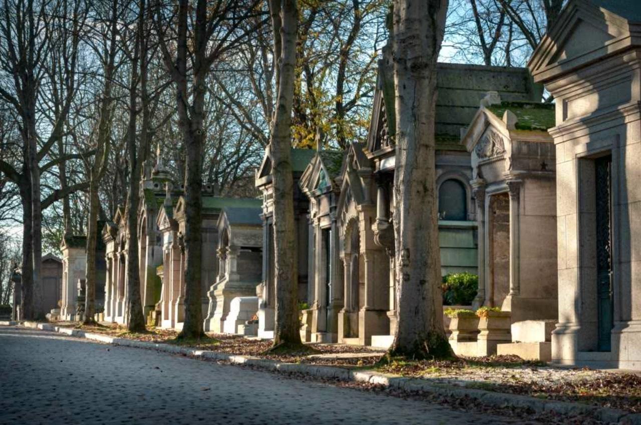 VIATOR Père-Lachaise Cemetery Paris: audio tour of celebrity graves - photo 4