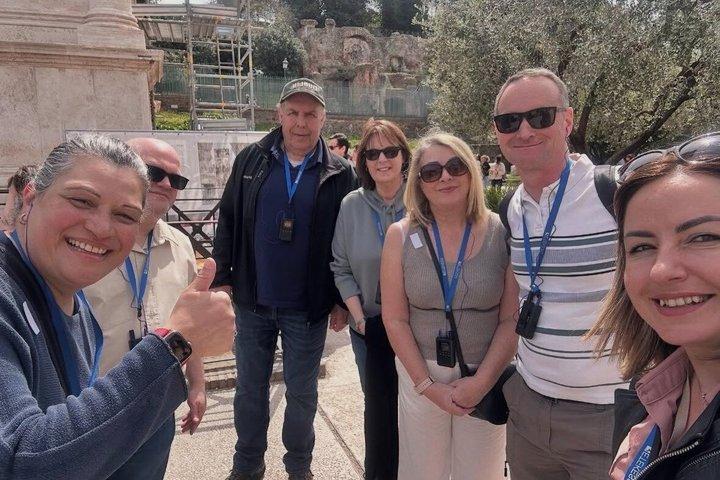 Colosseum Roman Forum and Palatine Hill Guided Tour SEMI-PRIVATE GROUP - photo 2
