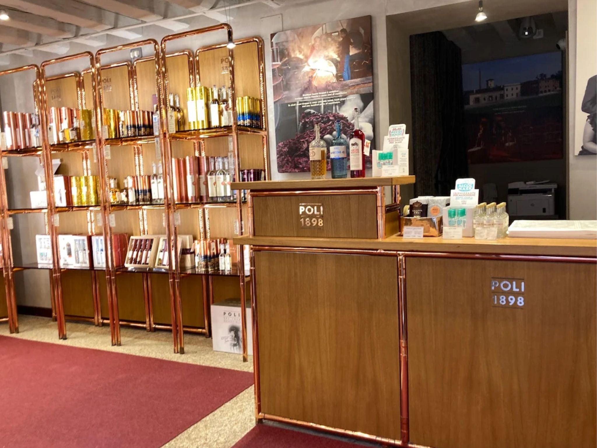 Grappa Tasting in Venice City Center - photo 3