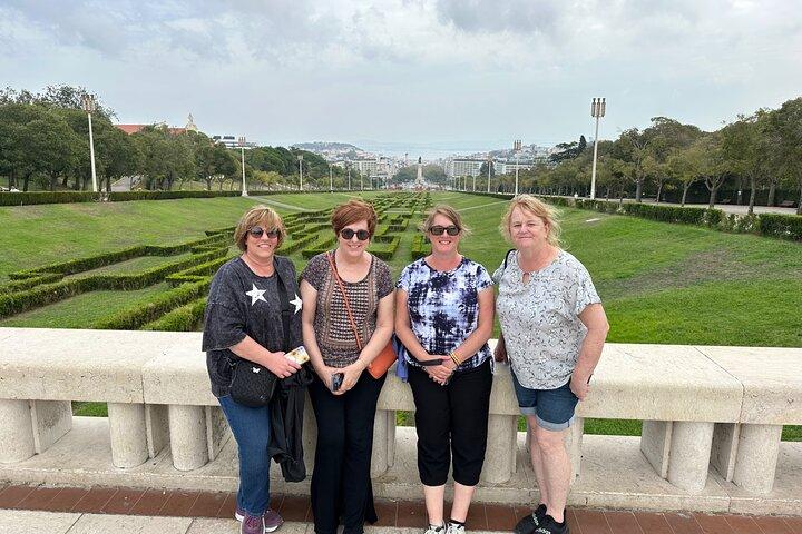 2 Hours Panoramic Tuk Tuk Tour of Lisbon's Top Viewpoints - cover photo