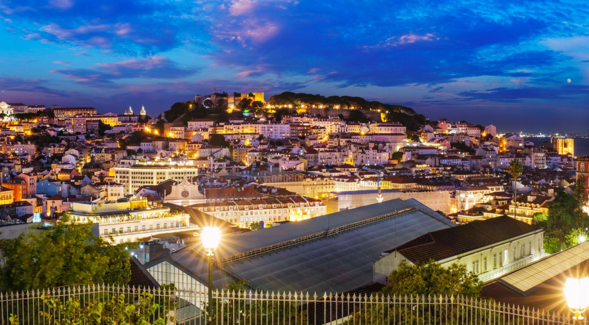 Lisbon by Night: Private Tour with Fado, Dinner & Panoramic View - photo 2