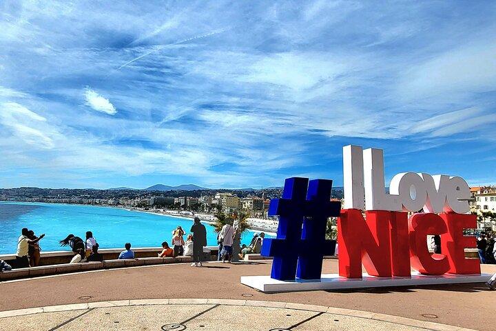 Private tour of Nice with tasting of traditional dishes - cover photo