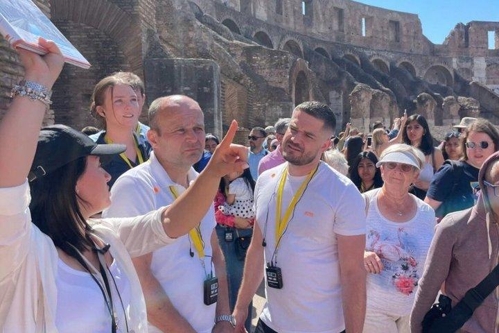 Colosseum Roman Forum and Palatine Hill Guided Tour SEMI-PRIVATE GROUP - cover photo