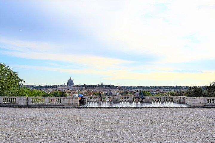 4 Best views in Rome: 4 hours Private Guided Tour with luxury car - photo 2