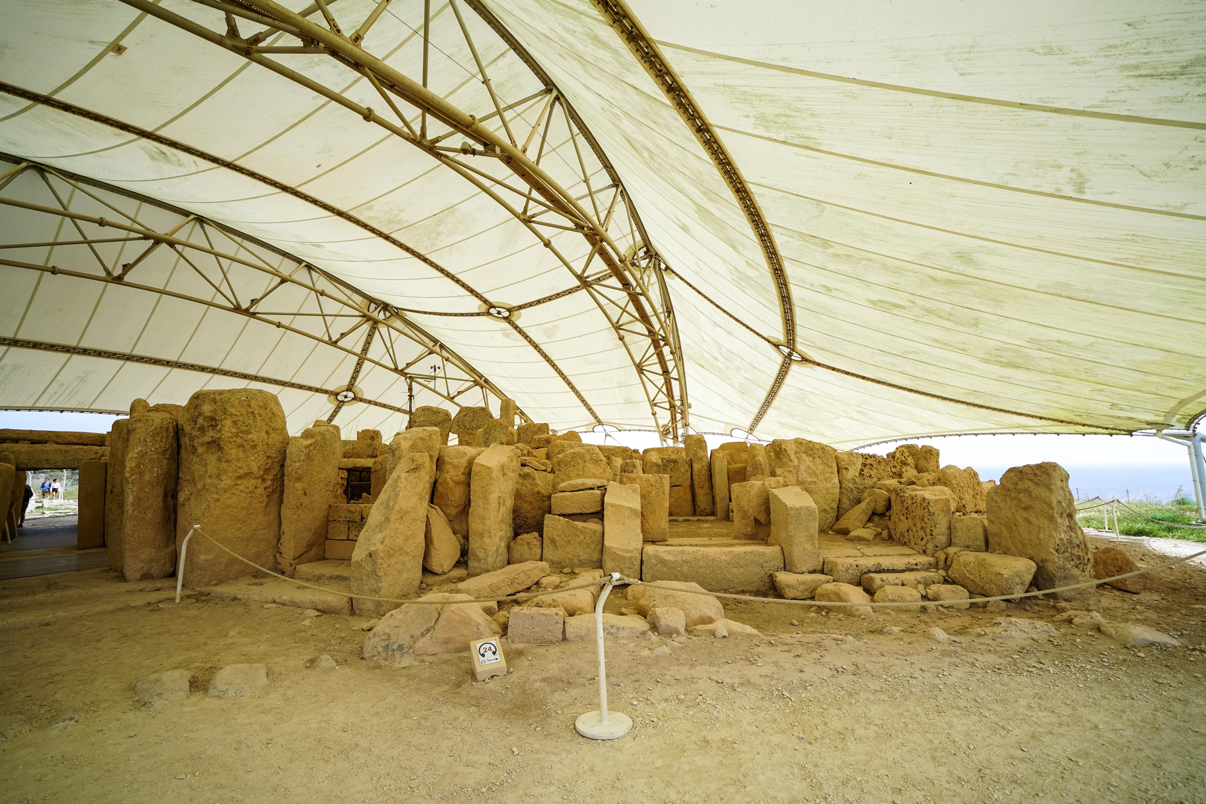 Prehistoric Temples Tour with Entrance Tickets to Entrance ticket to Ħaġar Qim, Għar Dalam & Mnajdra Temple | Half-day - photo 3