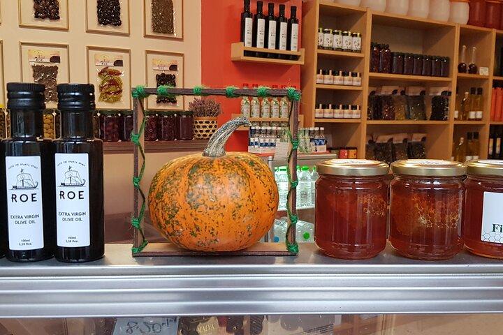 Discover and shop in the food markets of hidden Athens - photo 3