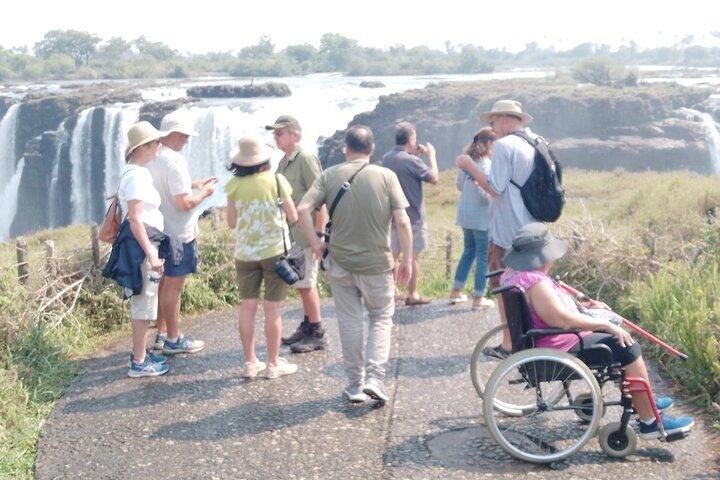Victoria Falls Airport Pvt Transfers, Sundowner Cruise & Tour of the Falls Combo - photo 4