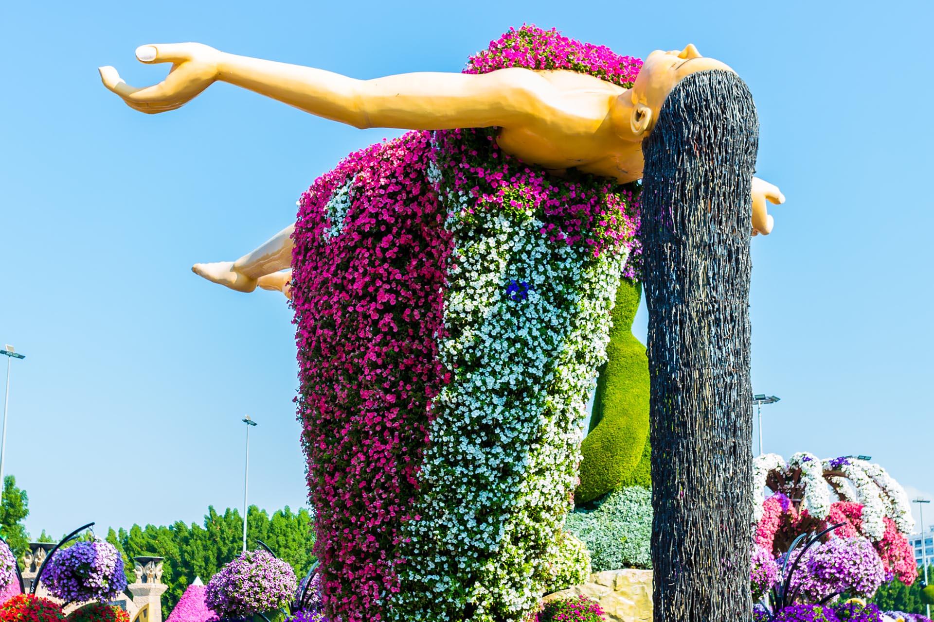 Dubai  Miracle Garden tour & Desert Safari with BBQ Dinner - photo 3