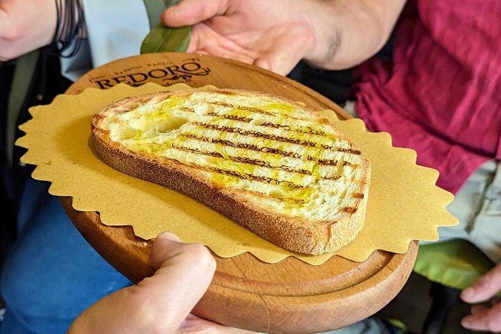 Guided Food Tour with Wine Tasting in Verona - photo 2
