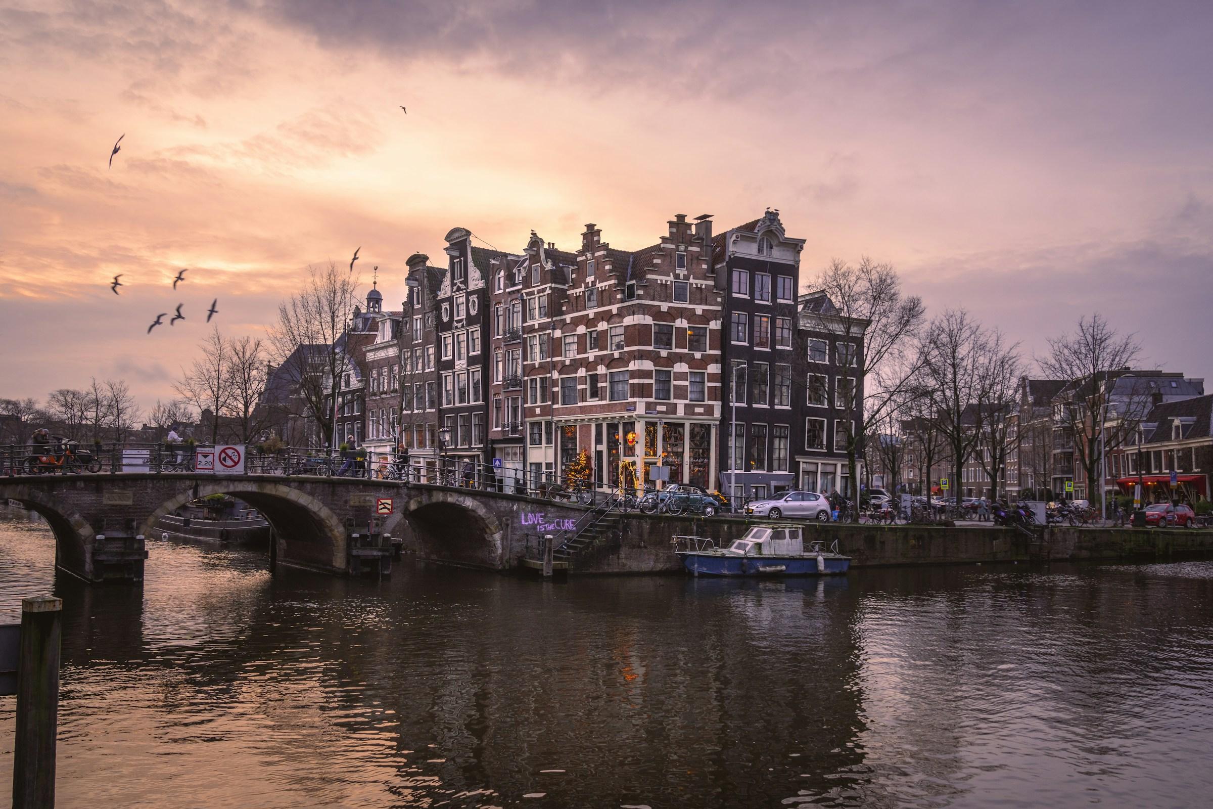 Amsterdam Canal Ring | Self-Guided Audio Walking Tour - photo 2