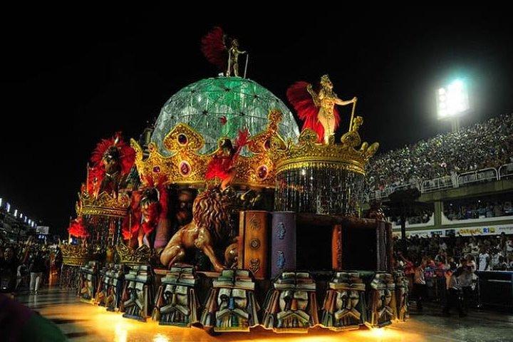 Rio Carnival Parade from a Prime Box – With Shuttle, Tour Guide, Food & Drink - photo 2