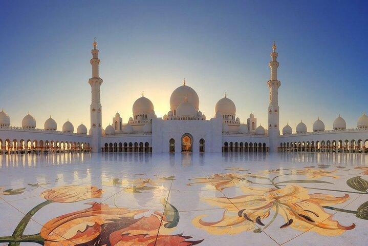 5 nights 6 days Dubai & Abu Dhabi holiday package in 4 star hotel - photo 2