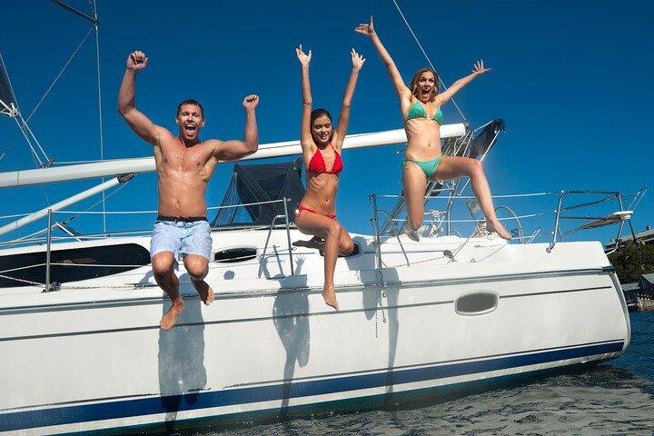 Private Boat Tour In Santos –Full Day With Barbecue and Drinks - photo 2