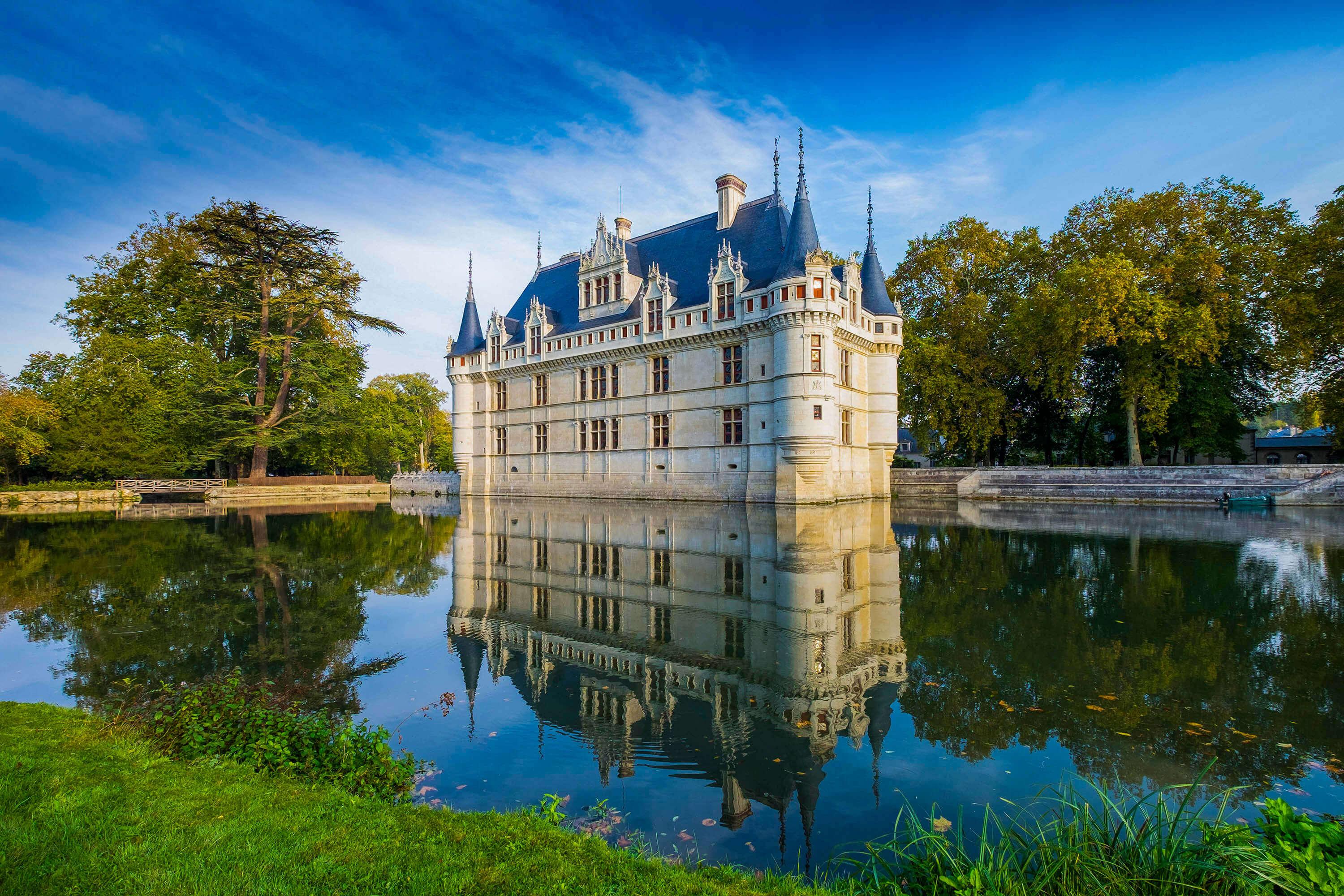 Loire Valley Must-See Castles: Self-Guided Audio Tour App - photo 5