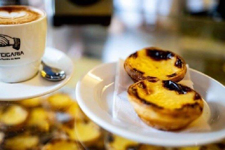 Porto Private Gourmet Food & Wine Historic Tour with a Sommelière - photo 4