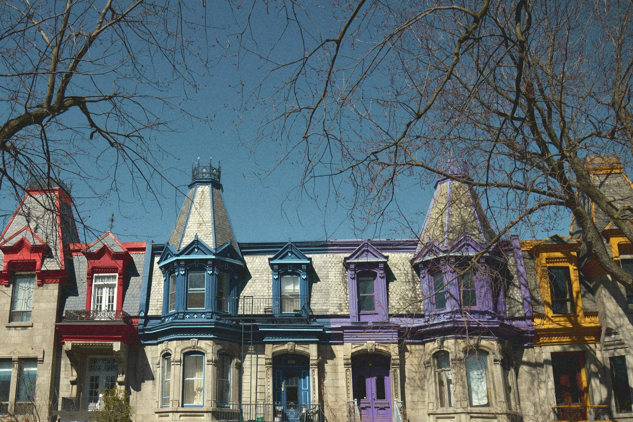 Montreal Plateau and Mile End Self-Guided Audio Walk: Bagels, Smoked Meat and Outside Staircases - photo 2