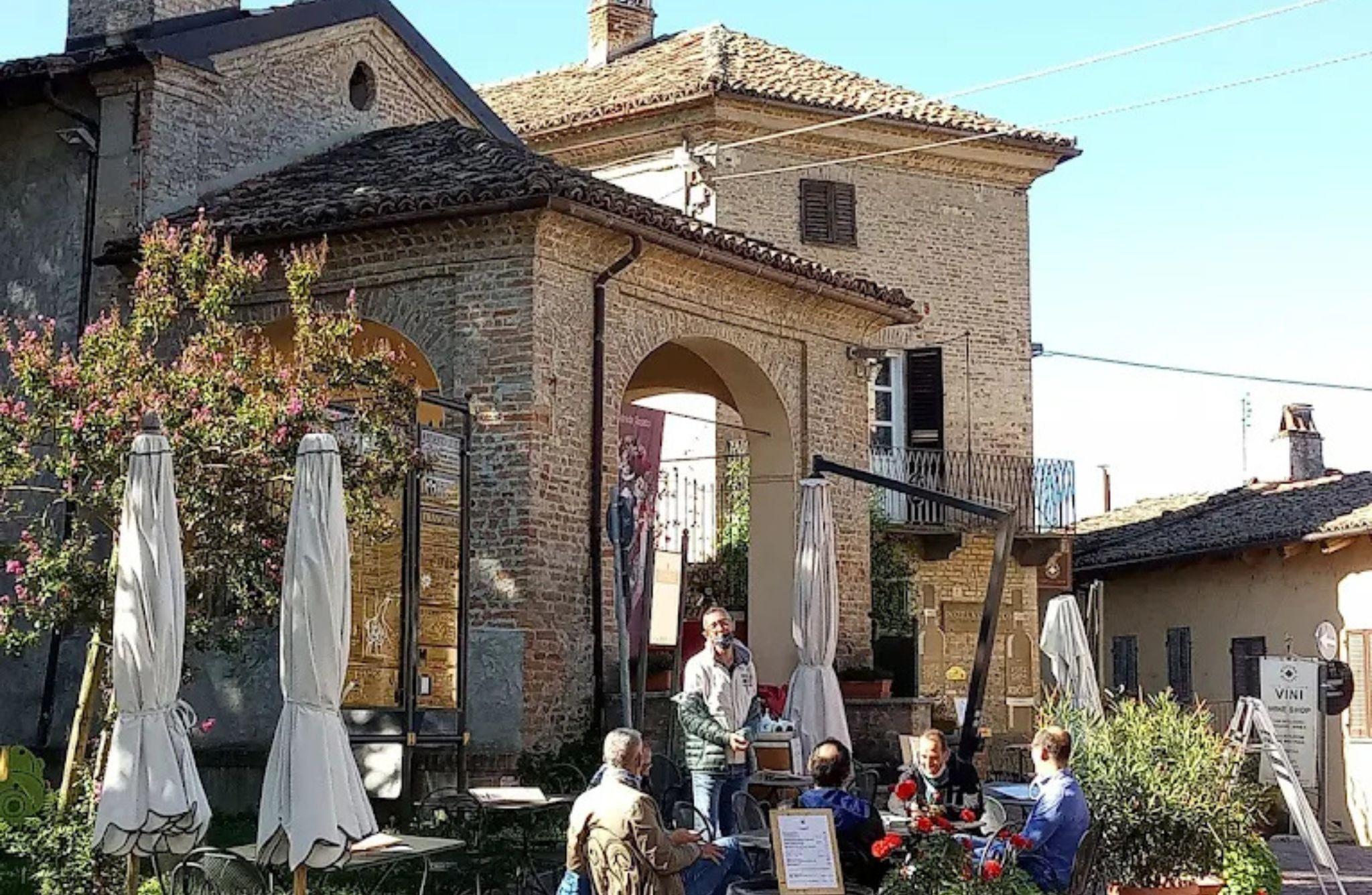Wine Tasting with Snacks in Neive, the heart of Langhe - photo 3