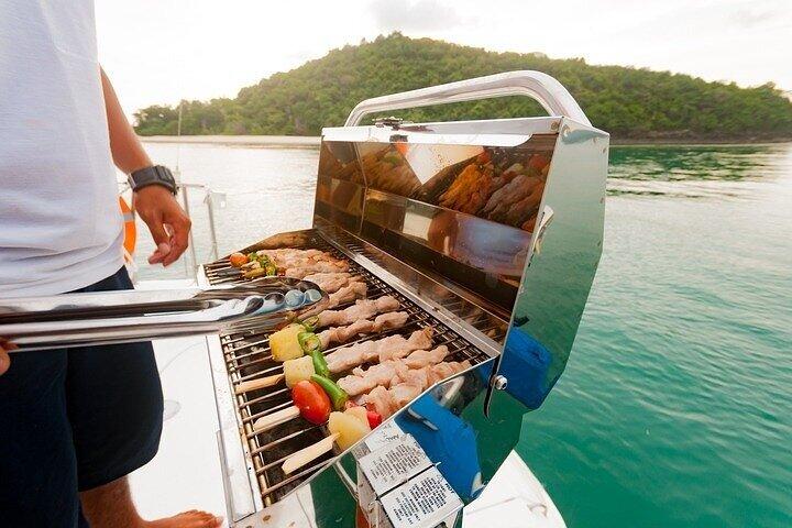 Angra & Ilha Grande From Rio: Boat Tour With Barbecue and Drinks - photo 3
