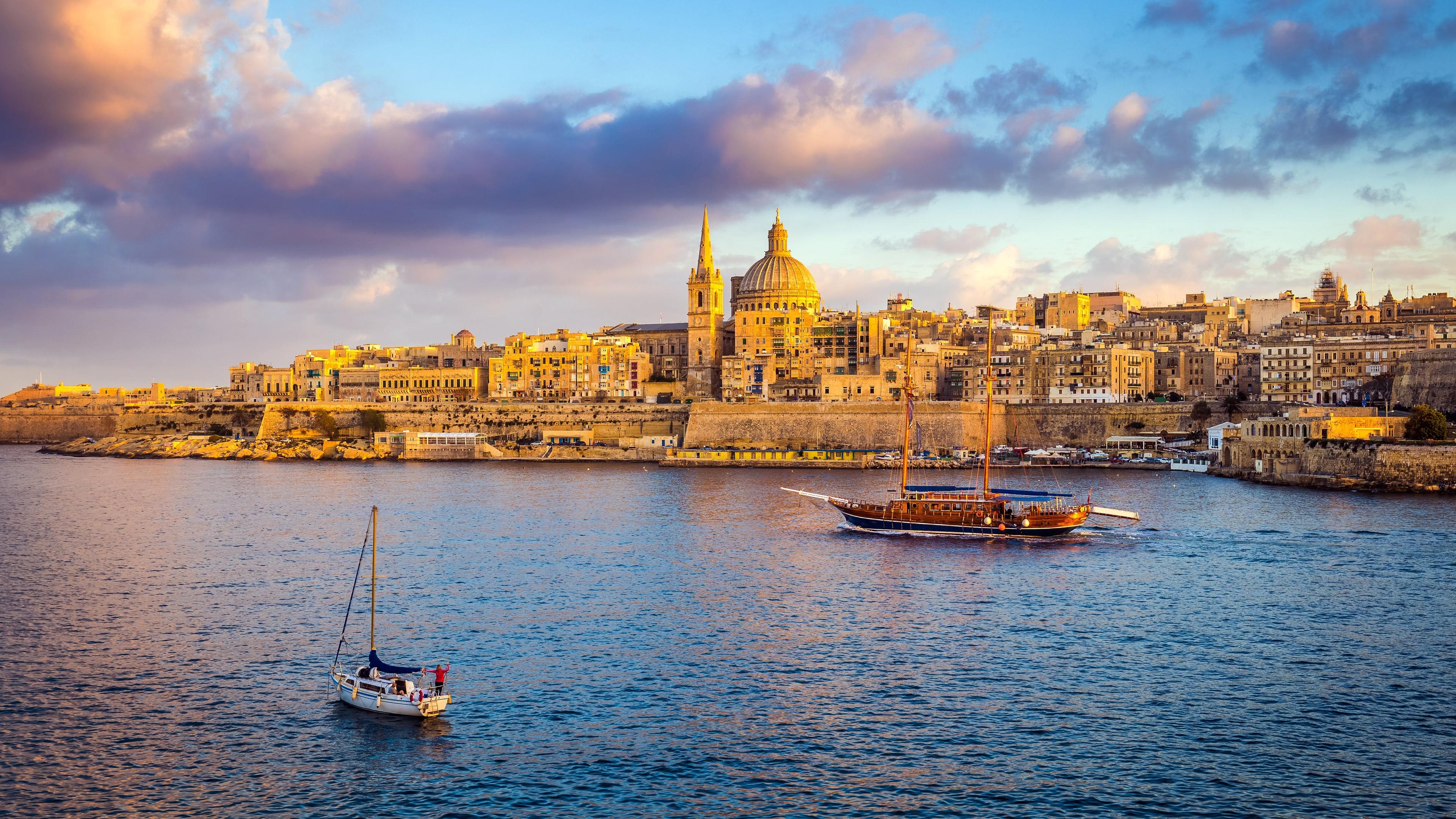 Fireworks Festival Cruise on the Fernandes (Including Buffet Dinner With Drinks) - cover photo