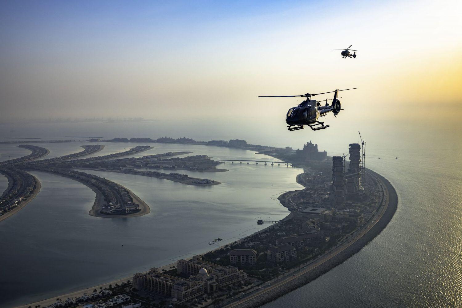 Iconic Dubai Helicopter Ride - 12 Mins Experience tickets - photo 4