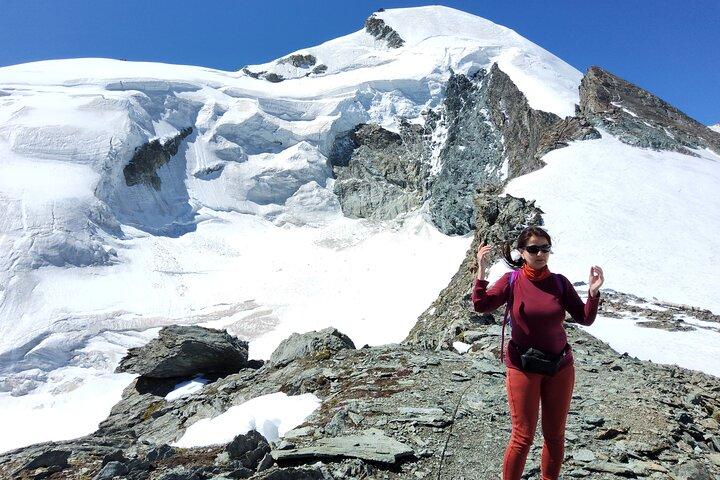 Swiss Alps from Zurich Airport: Zermatt, Jungfrau and Hidden Gems - photo 2