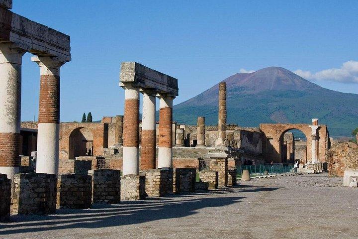 Pompeii Ruins & Wine Tasting with Lunch on Vesuvius with Private Transfer - cover photo