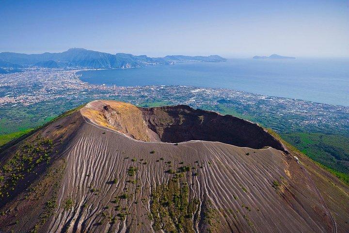 Mount Vesuvius & Wine Tasting with Lunch Private Tour - cover photo