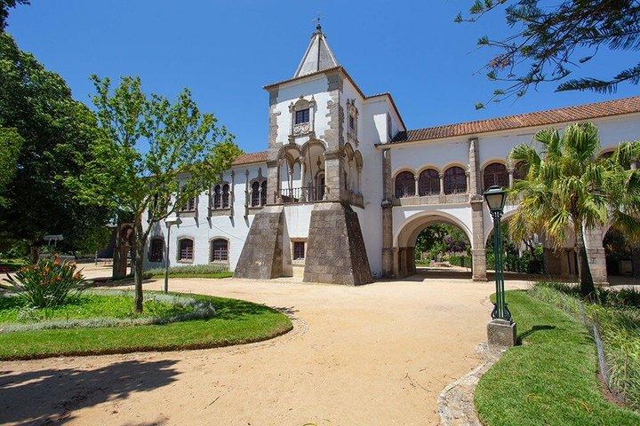Discover Évora : Essential Highlights with a Local Guide - cover photo