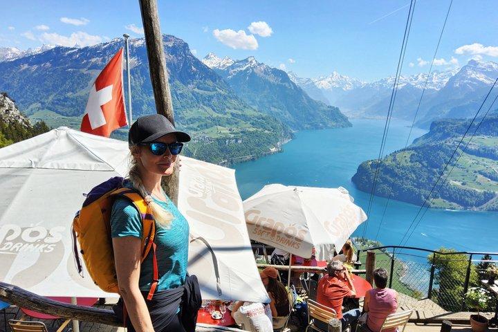 Spectacular Hidden Gem Day Tour Lake Views and Swiss Alps  - photo 4