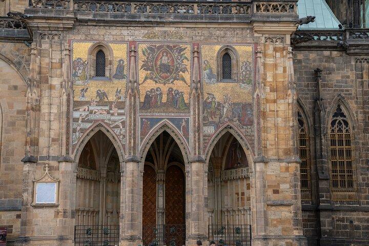 Small-Group Tour of Prague Castle with a local guide - photo 3