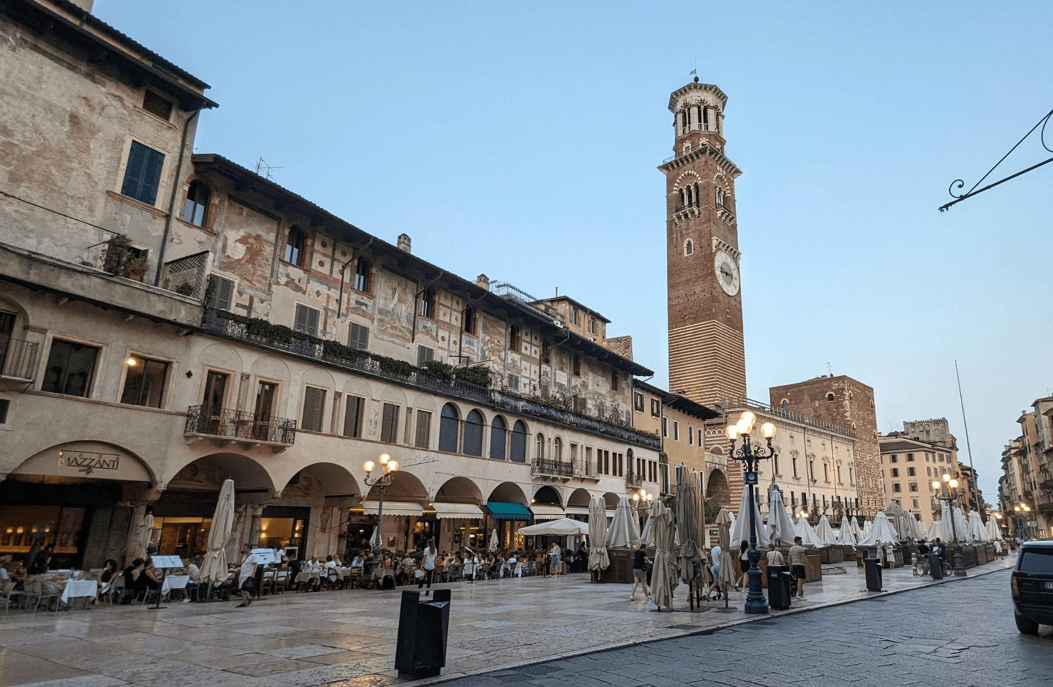 1.5 Hour Food Tour in Verona with Tastings & Sightseeing - photo 2