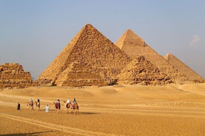 Pyramids of Giza and the great Sphinx Group Tour VIP - photo 2