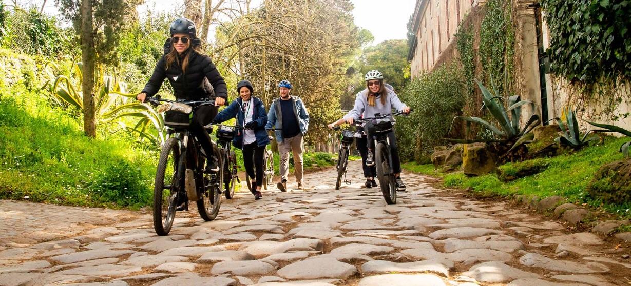 One-Day WOW Experience with Appian Bike Tour, Lunch, Golf Cart Tour and Colosseum Entrance - photo 2